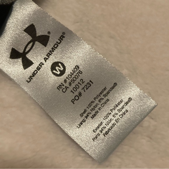 Under Armour Breast Cancer Awareness Winter Beanie Hat - Picture 5 of 7